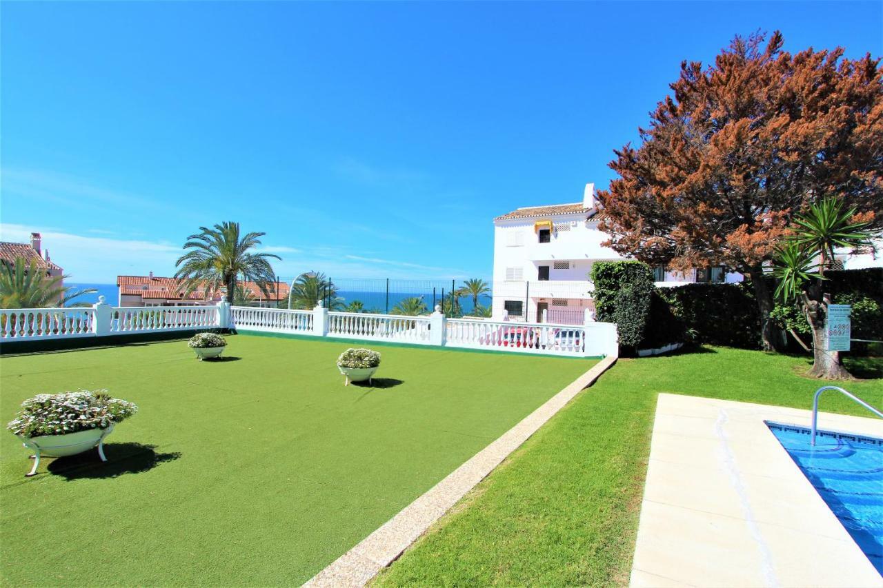 Apartamento Los Cisnes - 2º linea de playa - PISCINA ABIERTA TODO EL AÑO - EXCELENTE CONEXION WIFI Benalmádena Exterior foto